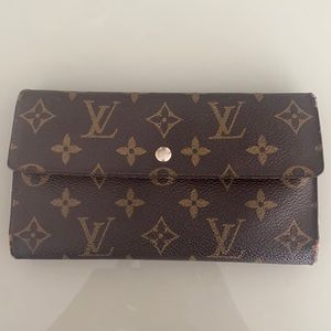 Vintage Authentic Louie Vuitton Monogram Wallet